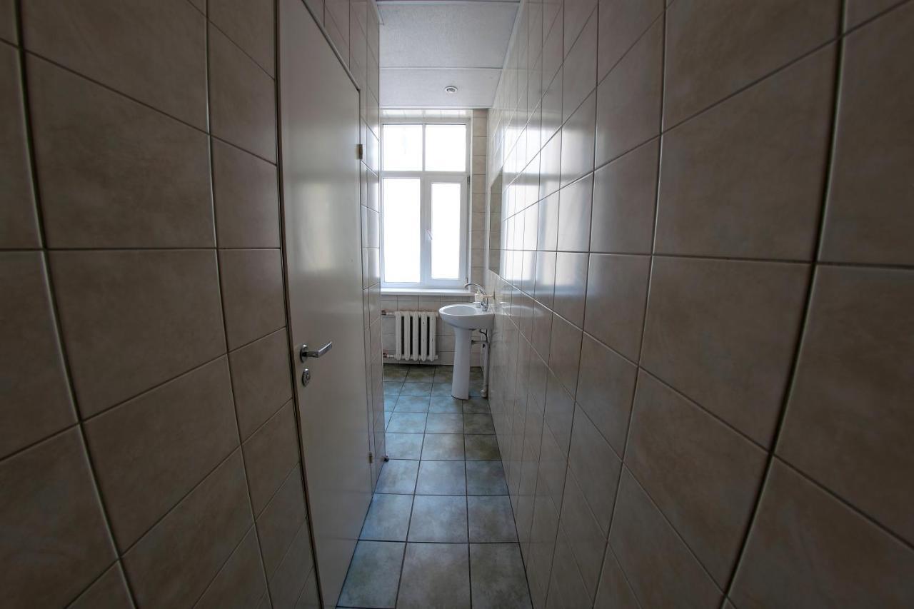 Hostel Viktorija with Private Rooms Riga Buitenkant foto