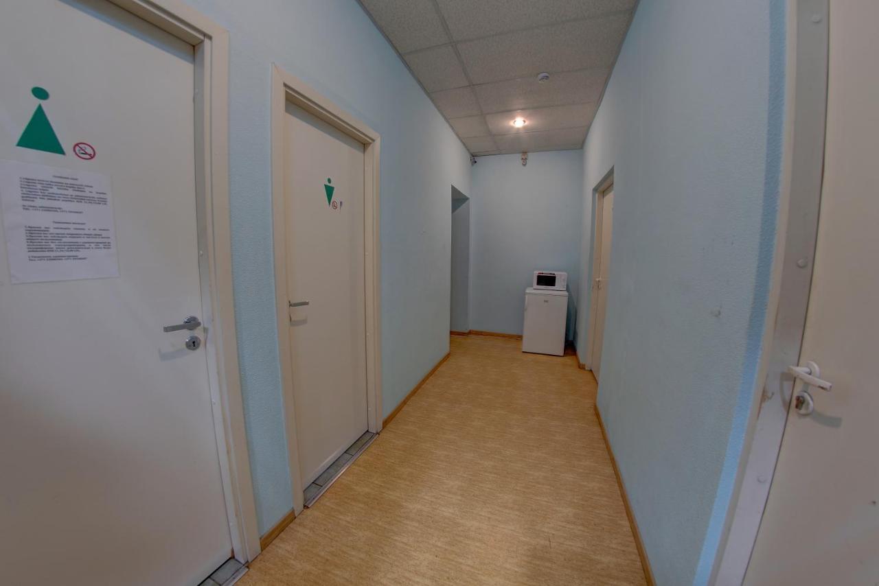 Hostel Viktorija with Private Rooms Riga Buitenkant foto