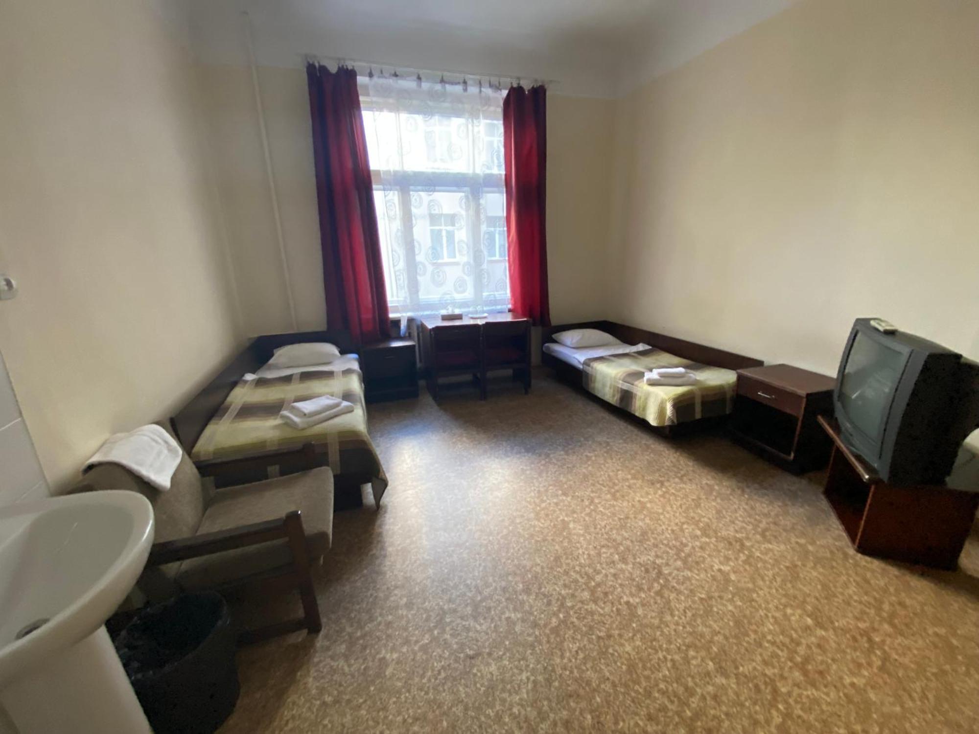 Hostel Viktorija with Private Rooms Riga Buitenkant foto