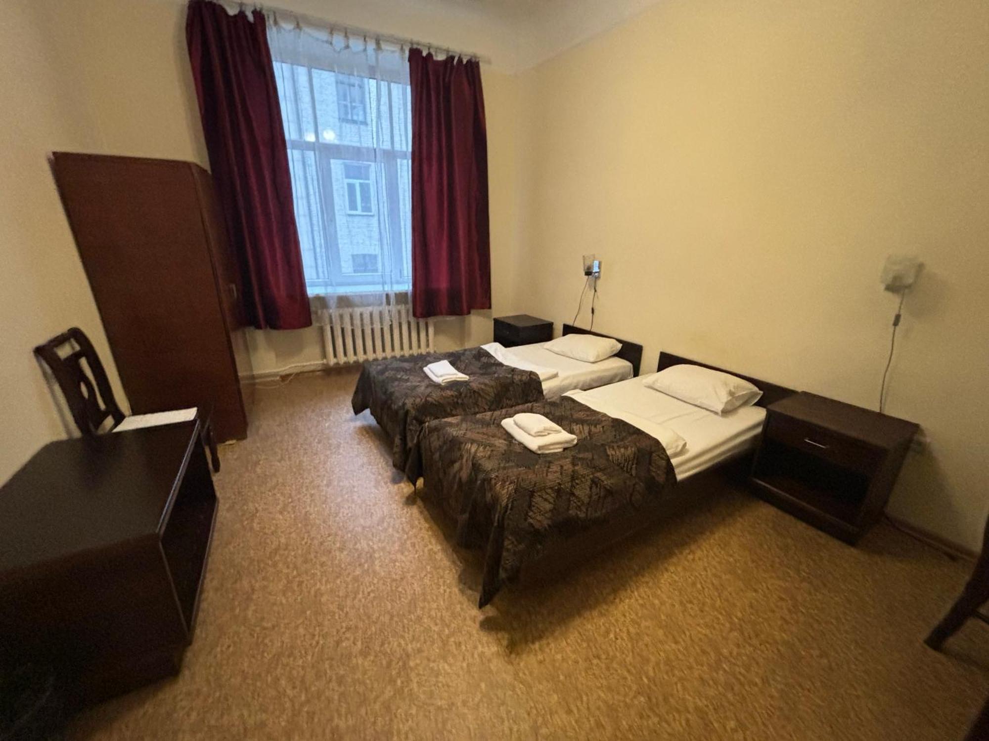 Hostel Viktorija with Private Rooms Riga Buitenkant foto