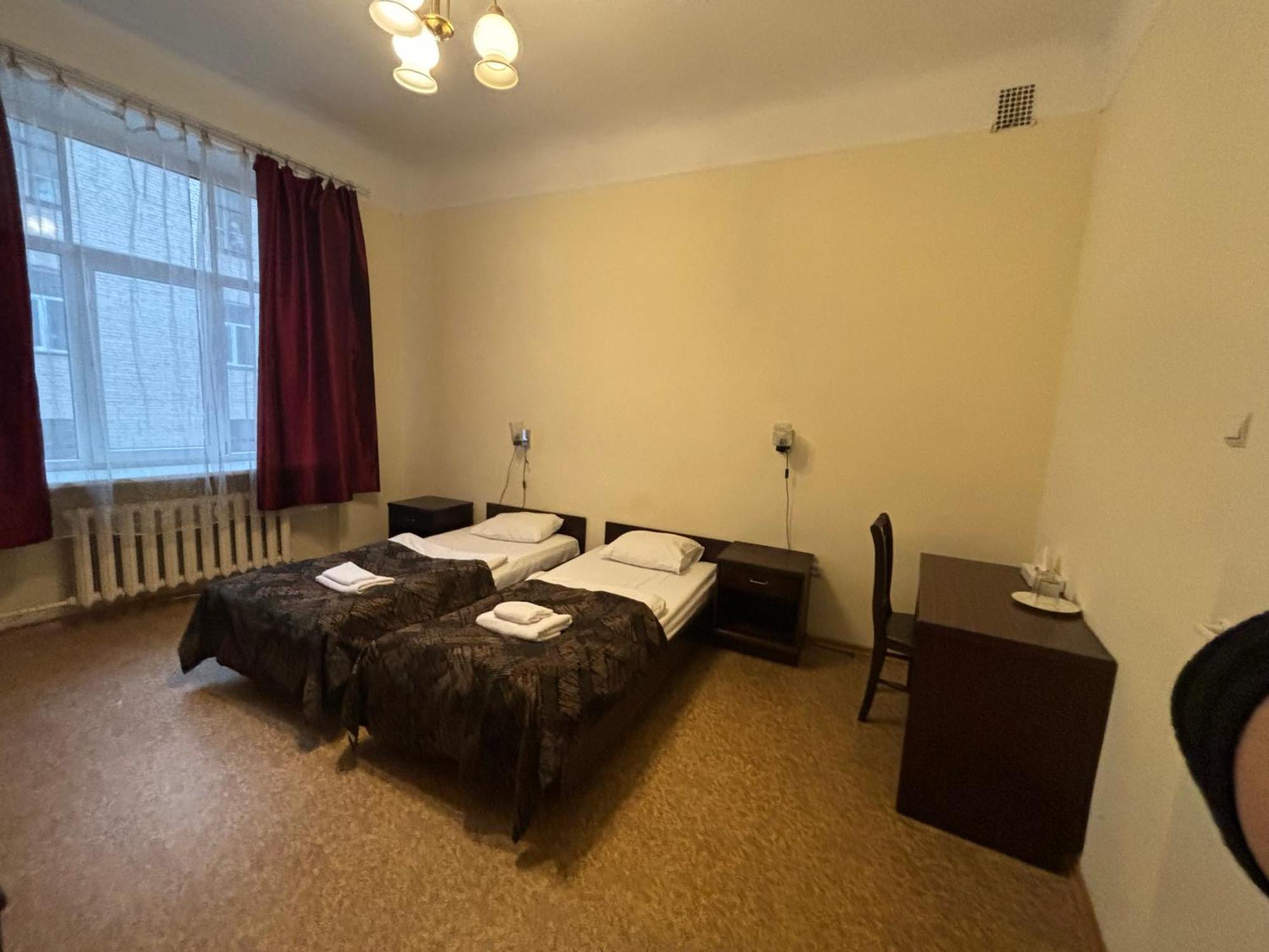 Hostel Viktorija with Private Rooms Riga Buitenkant foto